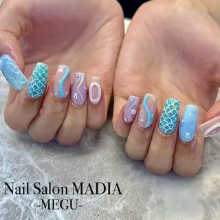 ネイル MADIA藤沢所属・MADIA MEGUのネイルデザイン