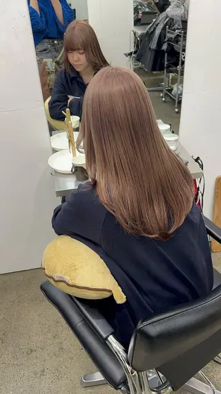 セミロング カラー 新宿 似合わせカラー HINAのヘアスタイル