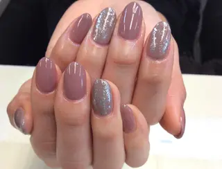 ネイル 新橋 ルキナ スタッフのネイルデザイン