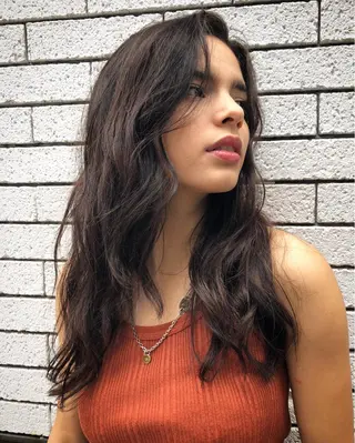 セミロング salowin 原宿 aroa所属・韓国／ハッシュカット ／透明感カラー／金野のヘアスタイル