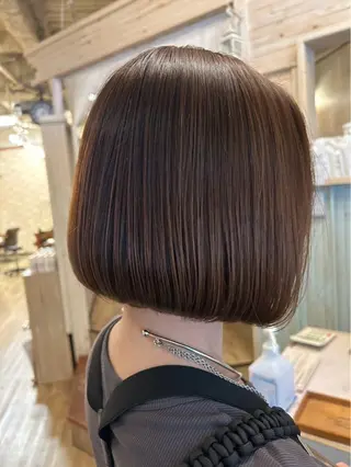 ショート カラー アラモードピンク所属・矢野 愛実のヘアスタイル