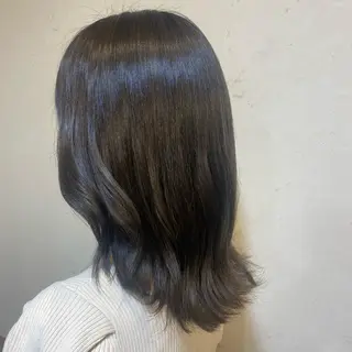 ミディアム 水口 莉央のヘアスタイル