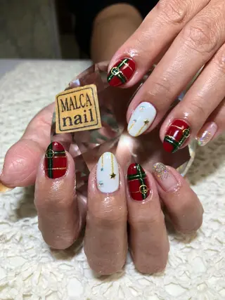 ロング パーマ ヘアアレンジ キッズ ネイル マツエク・マツパ MALCAnail(マルカネイル)所属・荒木 莉奈のネイルデザイン