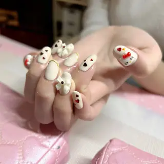 ネイル mibu 𓀬鈴木のマツエク・マツパデザイン