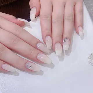 ネイル FLY Nail Salonのネイルデザイン