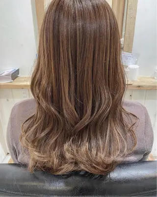 ロング カラー sherry【シェリー】所属・miho 大国町 柔らかハイトーン💛のヘアスタイル