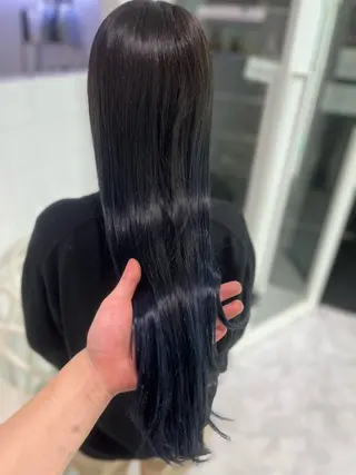 ロング カラー ハイトーンカラー 🦄レイヤーカットのヘアスタイル