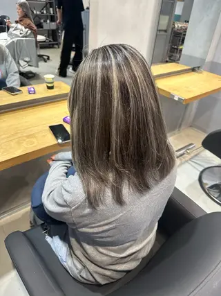 ミディアム カラー 💖ハイライト/ハイ トーン💖MIKIのヘアスタイル