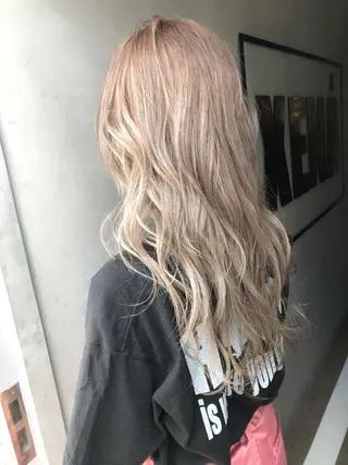 セミロング みつゆ 表参道/原宿のヘアスタイル