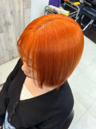 ショート 土屋朱理/ ハイトーンカラーのヘアスタイル