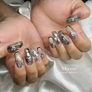 ネイル nailsalon Mirrorのネイルデザイン