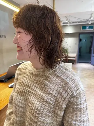 ミディアム パーマ 名古屋レイヤーカット LORENハダのヘアスタイル