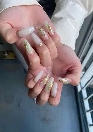 ネイル 【やり放題専門店】 スカルプ&長さ出しのネイルデザイン