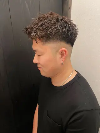 パーマ メンズ AMI NAMIHIRAのヘアスタイル
