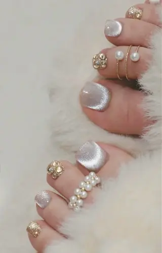 ネイル 高木 維麗絲のネイルデザイン