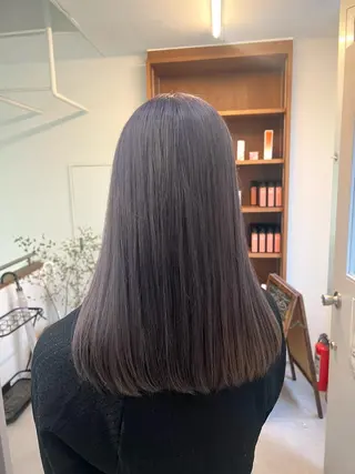 ロング カラー Ami ブリーチ/ハイトーンのヘアスタイル