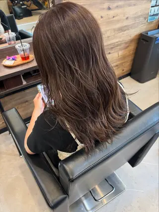 ロング カラー 畑 愛花のヘアスタイル