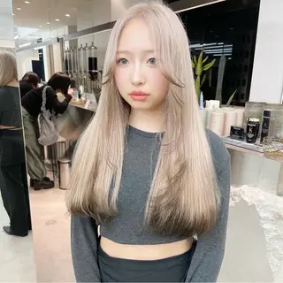 セミロング カラー ♥️ブリーチ/ボブ/ レイヤー♥️maiのヘアスタイル