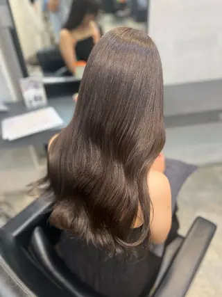 ロング Belle所属・ダブルカラー/ Kotoneのヘアスタイル