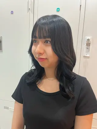 ミディアム 🐻‍❄️森山愛結美 🤍N°uairoのヘアスタイル