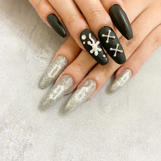 ネイル ゴテゴテ💙ワンホン リオナのネイルデザイン