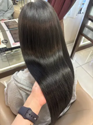 ロング 中明度カラー指名No .1シールエクステのヘアスタイル