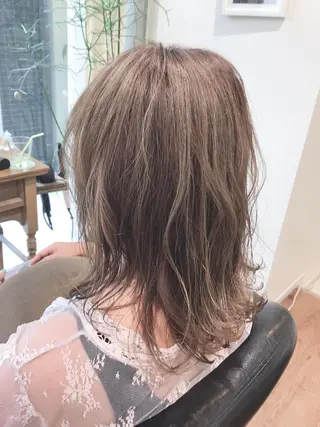 セミロング カラー アザマ　ヤスカツ _rosso 川口のヘアスタイル