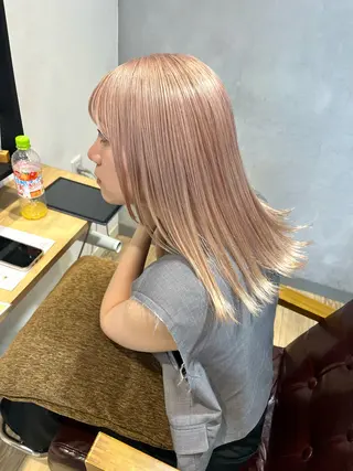 ミディアム カラー 切りっぱなしボブ 艶カラー🌷江梨🍎のヘアスタイル