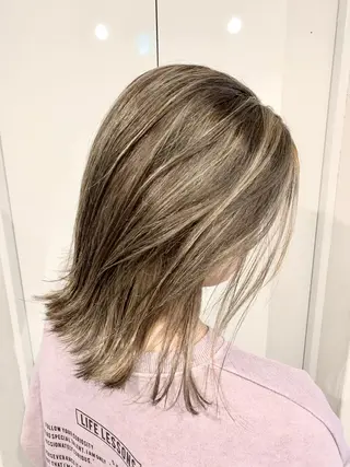 ミディアム 韓国レイヤーカット KOUKIのヘアスタイル