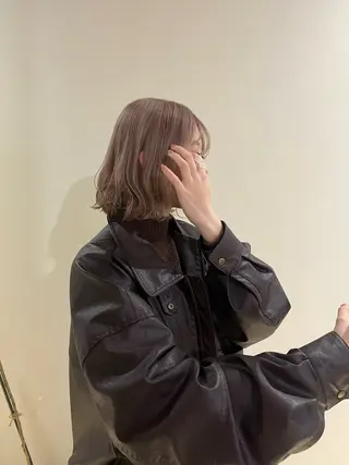 ミディアム カラー はるか/ CosyVelvetのヘアスタイル