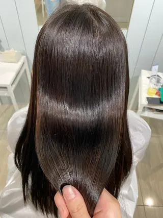 ロング パーマ 韓国風レイヤーカット 💎髪質改善"yuiのヘアスタイル