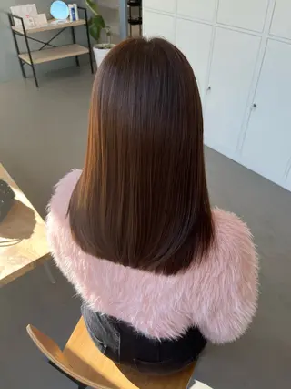 ロング 安江 結菜のヘアスタイル