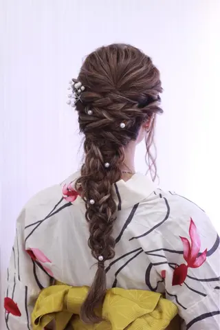 ヘアアレンジ れん/ハイトーン /エクステ/韓国風のヘアスタイル