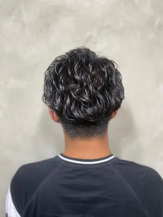 パーマ メンズ ハイトーンカラー 🦋yuri🦋のヘアスタイル