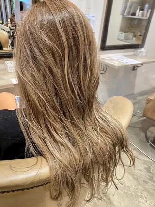 ロング カラー 美髪・髪質改善 有田怜平のヘアスタイル