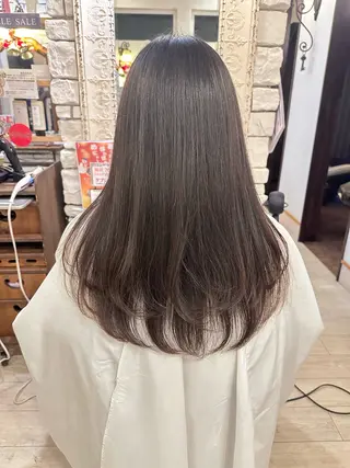 ロング Lita third所属・高橋 映梨奈のヘアスタイル