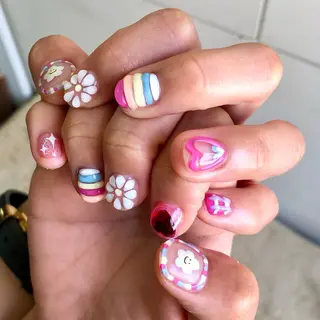 ショート 小川 柚香のネイルデザイン