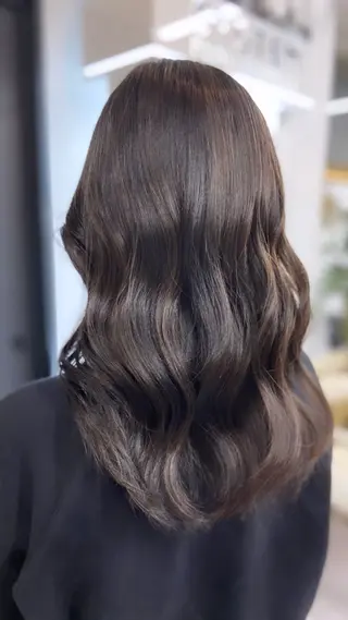 セミロング カラー ハイトーン/ダブル カラー/akihoのヘアスタイル