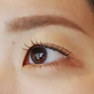 マツエク・マツパ 安藤 結花のヘアスタイル