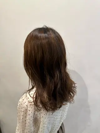 ミディアム パーマ 川口開世 layer cutのヘアスタイル