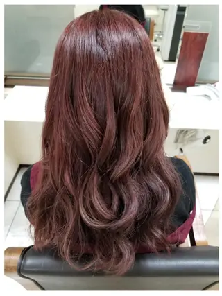 ロング カラー ラカリテ所属・渋谷 りなのヘアスタイル