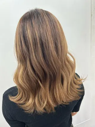 ミディアム カラー alpha. カラーエクステ下妻のヘアスタイル