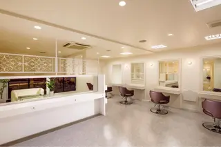 Ars hair &naiiのヘアスタイル