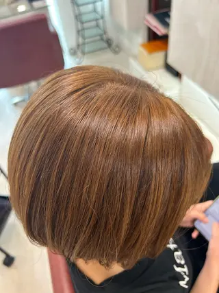 カラー ダリー所属・Dali manaのヘアスタイル