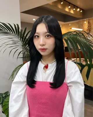 セミロング JOULE'S（ジュール）所属・JOULE'S natsukiのヘアスタイル