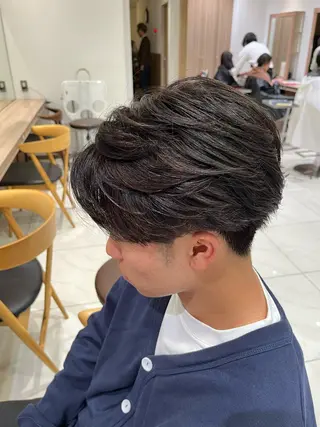 パーマ メンズ 【メンズパーマ✨️ フェザーパーマ】岩城のヘアスタイル