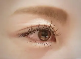 マツエク・マツパ 眉毛まつ毛専門店 uralogeのマツエク・マツパデザイン