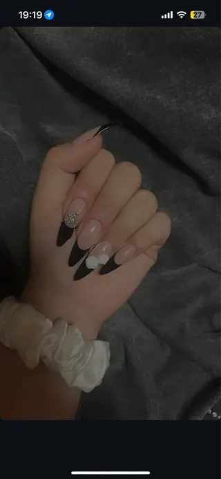 ネイル 黒田 夢希のネイルデザイン