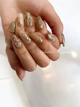 ミディアム Nailsalon M-crystalのネイルデザイン
