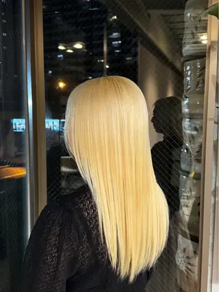 ロング カラー 中西愛莉 ミミトモリトのヘアスタイル